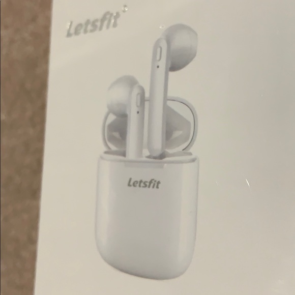 Letsfit Wireless Earbuds - Picture 3 of 3